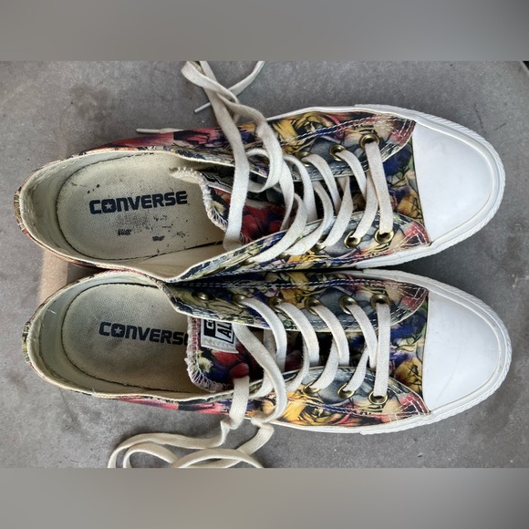 Floral Converse 7.5US - Picture 4 of 6